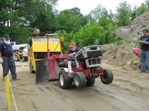 garden-tractor-pulling